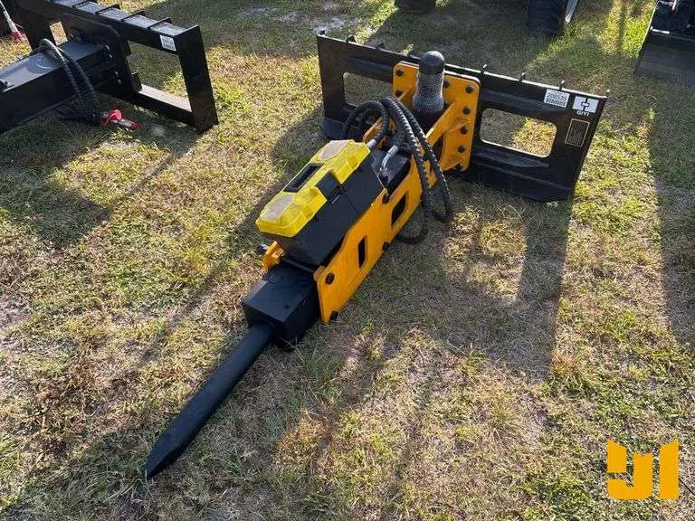 GIYI P680 CONCRETE HAMMER.webp