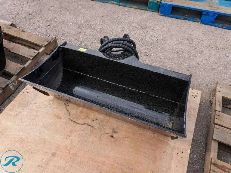 GIYI 32 MINI EX TILT BUCKET 3.webp
