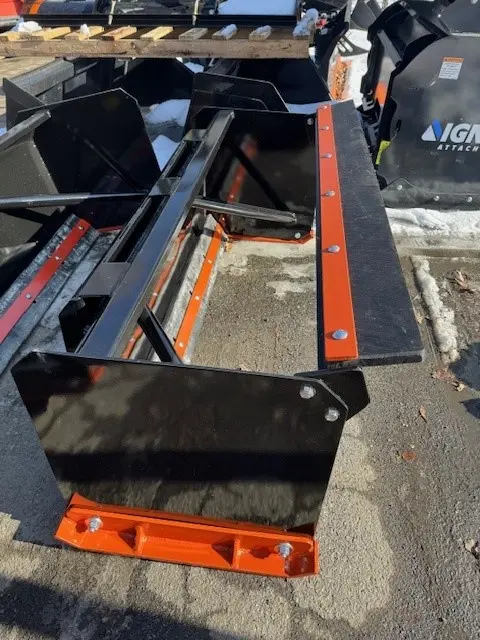 E$T SNOW PUSHER WITH PULLBACK SIDE.webp