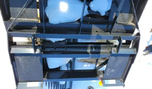 CFG INDUTRIAL 3000LB 48 PALLET FORK 2.webp