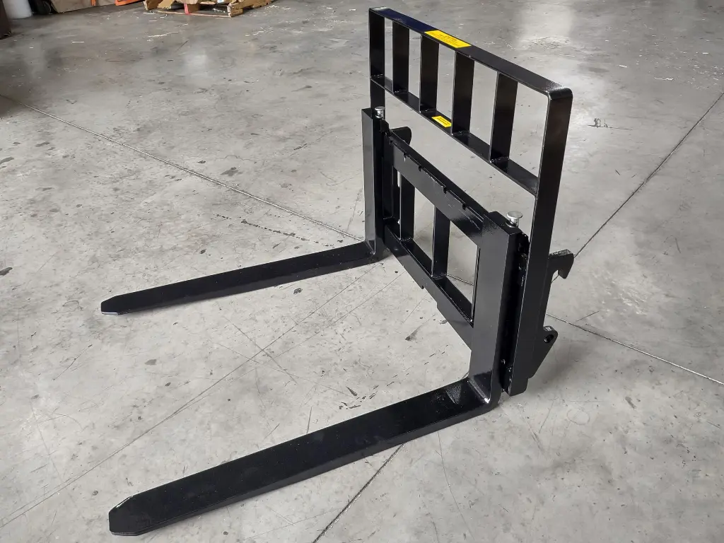 EARTHTURFCTPALLETFORK2.webp