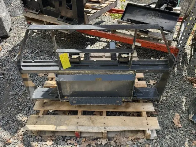 WOVERINE MINI SKID 2000LB FORKS 3.webp
