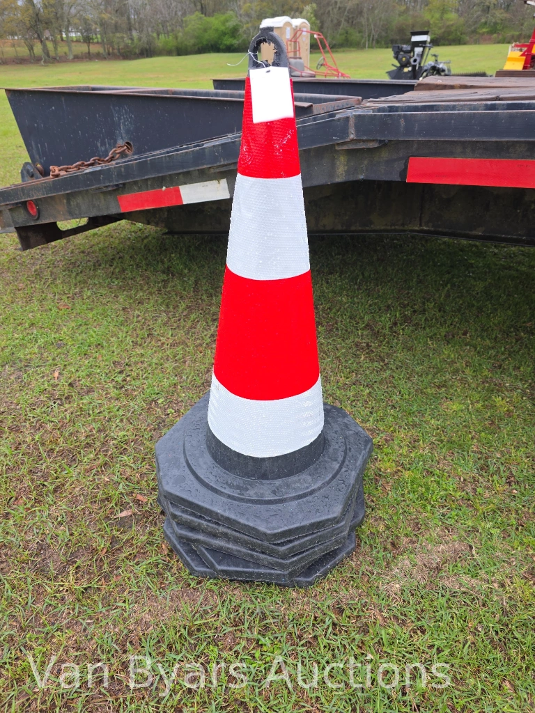 SDLANCE SAFETY CONES 28" CLOSEOUT