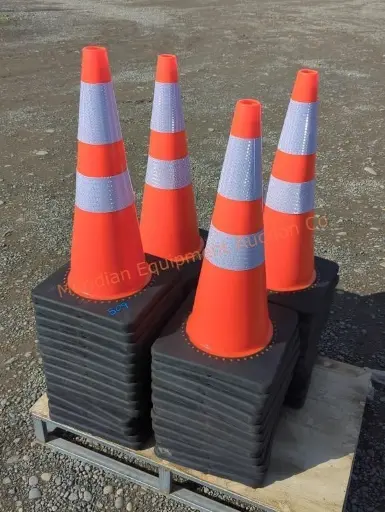 AGT 28" TRAFFIC CONES 
