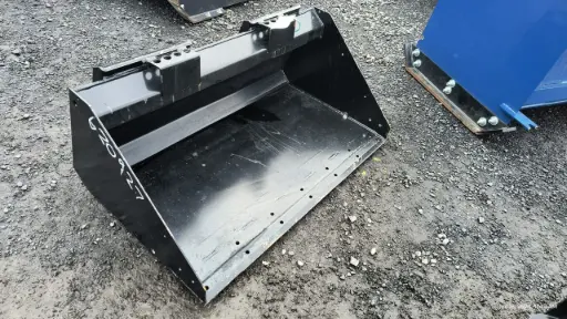 BOBCAT/IGNITE 44" MINI SKID DINGO STYLE BUCKET  CII INTERFACE